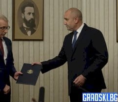 Румен Радев връчи втория мандат на ПП-ДБ