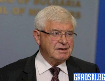Министърът на здравеопазването Кирил Ананиев с нови забрани