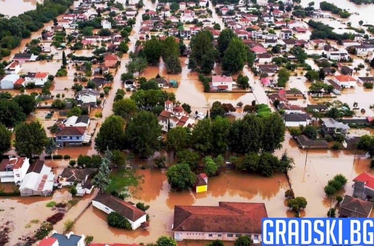 Наводненията по южните части на Европа взеха поне 17 жертви, а в Гърция се появи и риск от свлачища