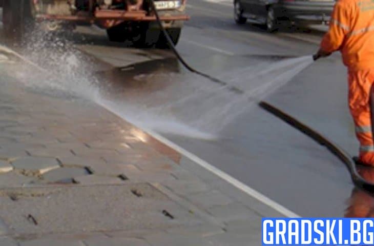 Улиците в София ще се мият значително повече през 2020