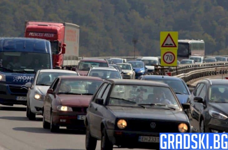 Увеличение на данъка за старите коли в София